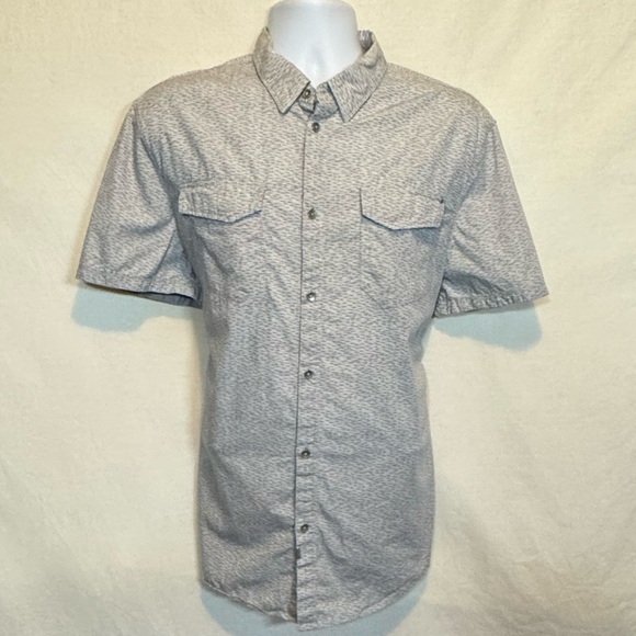 A-73 Men's Calvin Klein Jeans Gray Button Down Short‎ Sleeve Shirt Size L - Picture 1 of 16